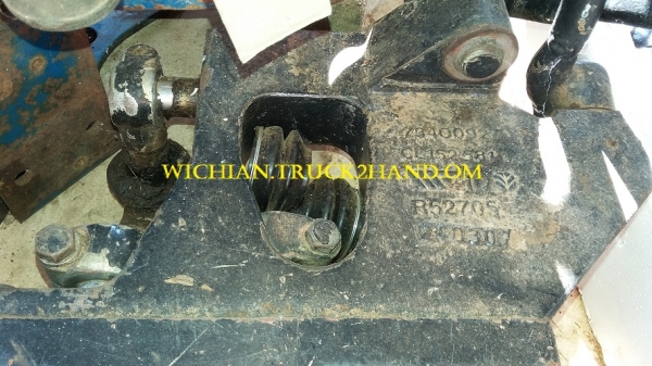 ขายฝาเกียร์ข้างรถไถฟอร์ด รุ่น TB110  TS90 ฝาแท้ติดรถเกียร์ธรรมดา8X2 สภาพสวยมากพร้อมใส่ใช้งานได้เลย