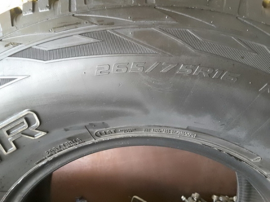 Cooper AT3 ขนาด 265/75/16 ปี14 สภาพสวยๆ 1ชุด