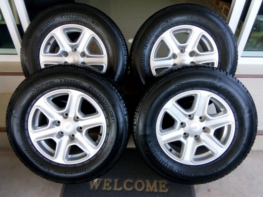 ล้อแม็กเดิมๆเรนเจอร์ รุ่นยกสูง ขอบ17พร้อมยางนิตโตะ