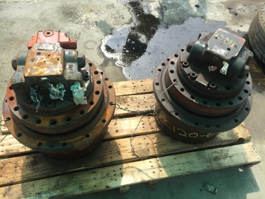 ขายมอเตอร์ตัวเดินPC120-6 ขายตามสภาพมี2ตัวขายคู่ละ75000บาท ขายมอเตอร์ตัวเดินPC120-6 ขายตามสภาพมี2ตัวขายคู่ละ75000บาท