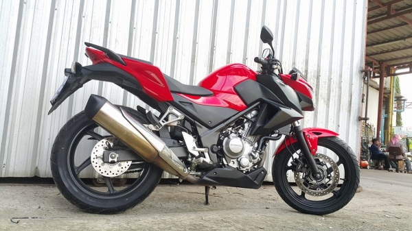 CB300f 2015 สีแดง รถบ้านใช้งานน้อย ซื้อไปคุ้มใช้ยาว ต่อรองได้ครับ