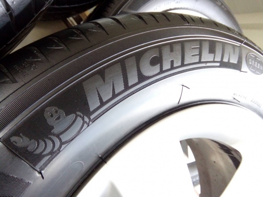 ล้อเดิมซีวิค ขอบ16 พร้อมยางมิชลิน ไพรมาซี่3st ปลายปี15