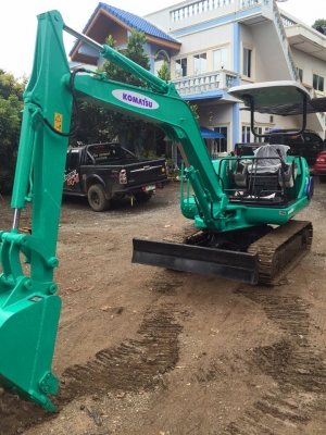ขายรถขุดแบคโฮ KOMATSU Pc30-7E  ขนาด 30   รถเก่านอกแท้ 100\% (คอลโทลสั้น ปั๊มนิ้ว แทรคเหล็ก) เครื่องแน่น ปั๊มแรง ระบบไว รถพร้อมใช้งาน