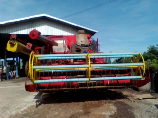 ขายรถเกี่ยวข้าว ศักดิ์พัฒนา BIG37 เครื่องอีซูซุ185 อุ้ม2ตัน