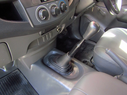 TOYOTA VIGO 2.7CAB CNG ปี2014