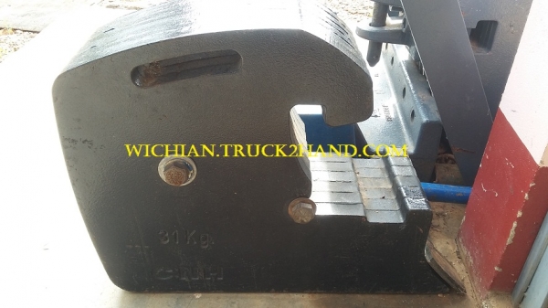 ขายเวทถ่วงหน้ารถไถฟอร์ดตรงรุ่นNew Holland TS TM  1ชุด10แผ่น พร้อมหูลากและรางเวท และน๊อตจับยึดครบ