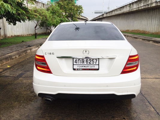 2011 MERCEDES-BENZ C180 AMG รถสวย ภายในใหม่มาก น่าใช้สุดๆ ซื้อไปคุ้มสุดๆ
