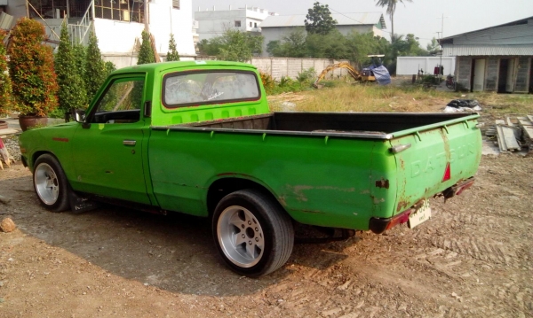 ขาย datsun 620 ช้างเหยียบ