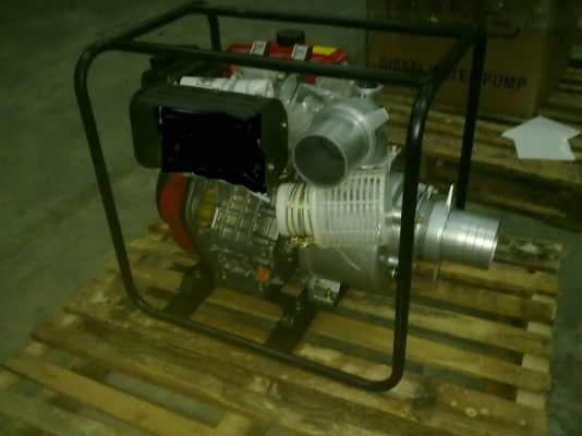 ขายปั้มน้ำ 4 นิ้ว ใช้น้ำมัน water pump diesel engie (ลำปาง)