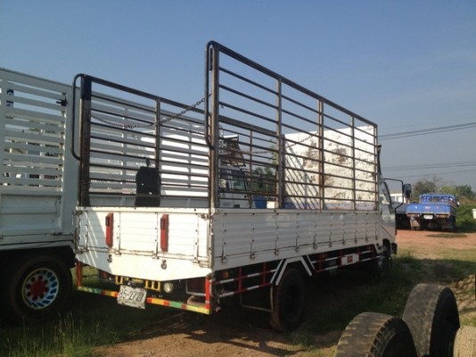 ขายด่วนไม่แพงแน่นอน HINO FC กระบะคาร์โก้คอกสูงกระบะยาว 5.30 เมตรสูง 2.20 เมตรพร้อมทะเบียนรถห้างเดิมๆ