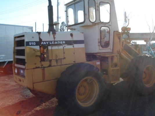 ขายรถตัก Komatsu 510 นำเข้าจากญี่ปุ่น 100\% เครื่องดี เอวแน่น  สนใจติดต่อสอบถามค่ะที่เบอร์ 087-3310254  เจี๊ยบค่ะ