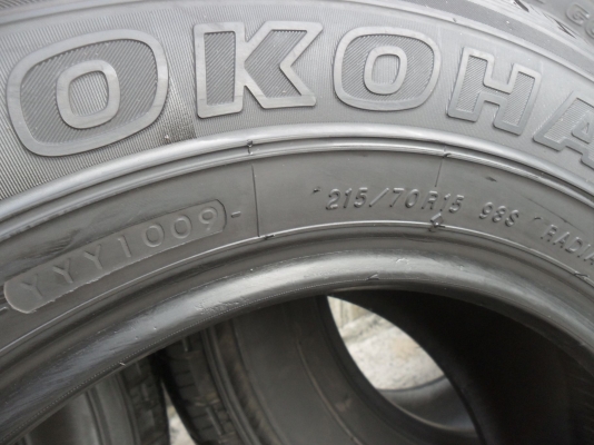 ยาง YOKOHAMA 215/70R15 ปี09 สวยๆ 3 เส้น