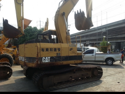 รถขุดดิน E120B รถนอกสภาพสวย แผ่นใหญ่ ยังไม่เคยใช้งานในไทย  โทร.081-373-0559