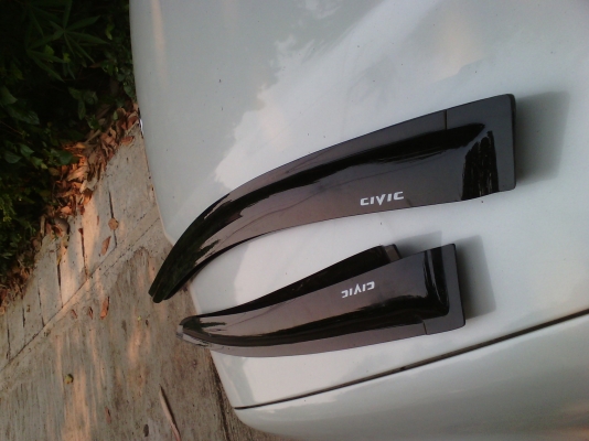 ขายคิ้วประตู honda ซีวิก 3000 บาท สภาพ90เปอร์เซนต์