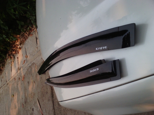 ขายคิ้วประตู honda ซีวิก 3000 บาท สภาพ90เปอร์เซนต์