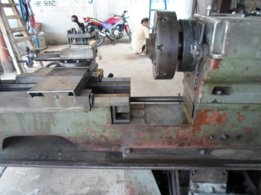 เครื่องกลึง 6 ฟุต คอลึก 15 นิ้ว สำหรับงานหนัก 65,000 ด่วน !!!!!!!! เครื่องกลึง 6 ฟุต คอลึก 15 นิ้ว สำหรับงานหนัก 65,000 ด่วน !!!!!!!!