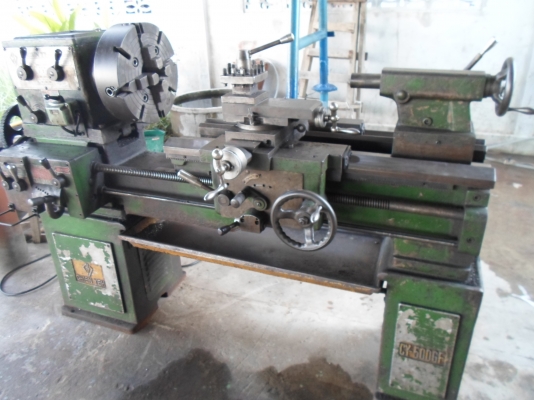 เครื่องกลึง 5 ฟุต เกียร์บล็อก 2 เพลา  65,000  ด่วน  !!!!!!!!