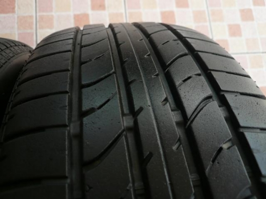 ขายยาง BRIDGESTONE----205-55-16----กลางปี11 สวยๆ (1ชุด)