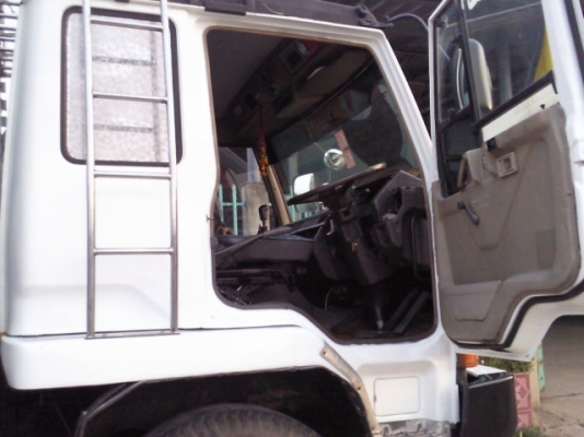 มัดจำไว้แล้วคับ fuso 6D16-195 แรง ma เพลาเดียว