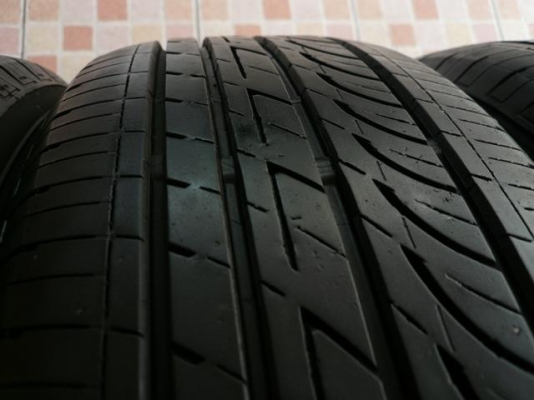 ขายยาง BRIDGESTONE GR90----205-60-16----ปี11 สวยๆ (1ชุด) ขายยาง BRIDGESTONE GR90----205-60-16----ปี11 สวยๆ (1ชุด)