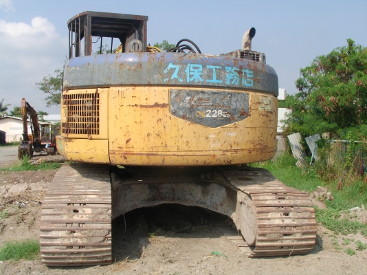 Komatsu PC228US-3