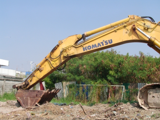 Komatsu PC228US-3