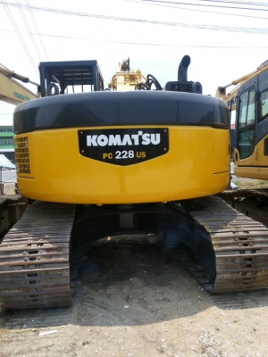 Komatsu PC228US-3