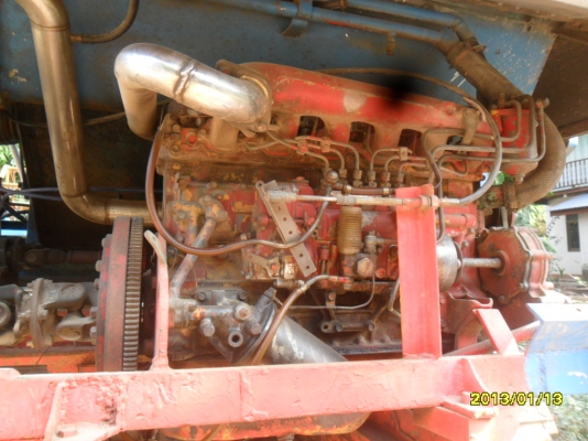 ขายรถเกี่ยวข้าวอุ้ม เครื่องHO7Dราคา450000บาท