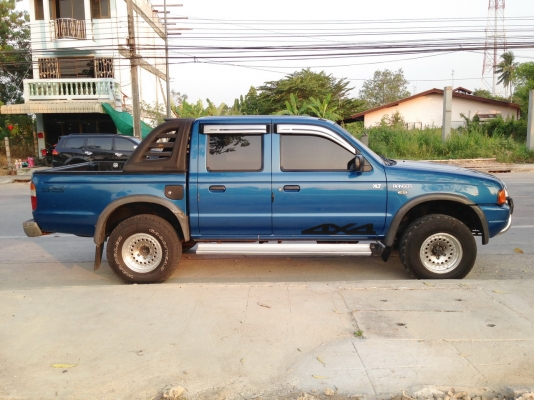 ขายรถกระบะ4ประตู FORD RANGER เครื่อง2500 เกียร์โฟปกติ ช่วงล่างไม่ผุ เครื่องเดิมๆ พ.พาวเวอร์ ปี2000