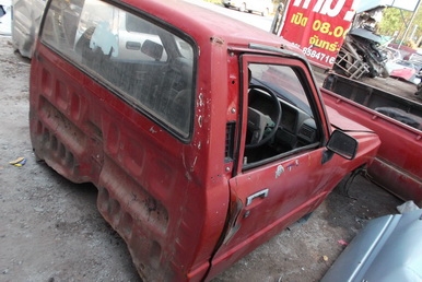 ขายกระบะโป่งไมตี้,หัวฮีโร่ครบๆ