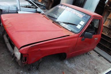 ขายกระบะโป่งไมตี้,หัวฮีโร่ครบๆ