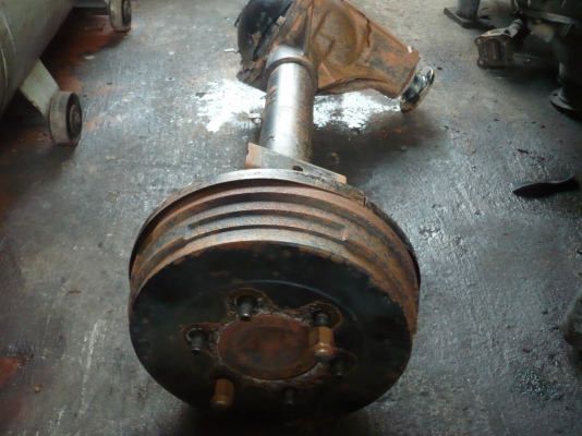 เฟืองท้าย Nissan big-m BD25