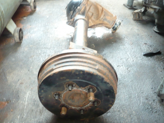 เฟืองท้าย Nissan big-m BD25