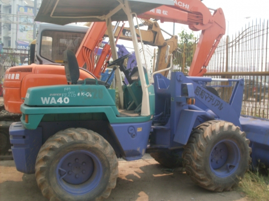 ขาย komatsu wa40-3