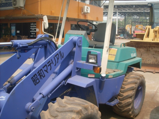 ขาย komatsu wa40-3