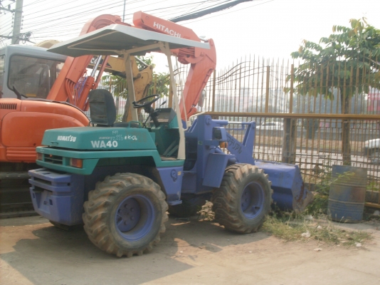 ขาย komatsu wa40-3