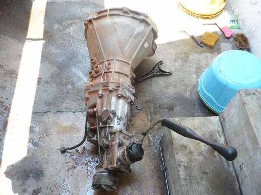 เกียร์ Nissan big-m BD25