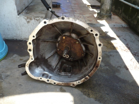 เกียร์ Nissan big-m BD25