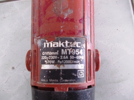 เครื่องเจียรไฟฟ้าMaktec MT954 สภาพดี พร้อมใช้งานครับ