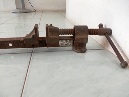 ปากกาจับไม้ เครืองบีบไม้ สภาพดี ราคาถูก