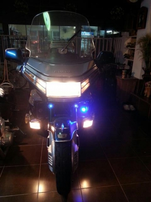 ขายโกวิง 1500 inv.ของแต่งครบ วิ่งทางไกลสบายครับ