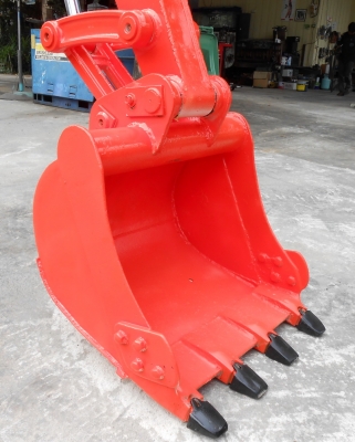 ขายรถขุด  HITACHI EX27  เก่านอกปรับสภาพแล้วพร้อมใช้งาน