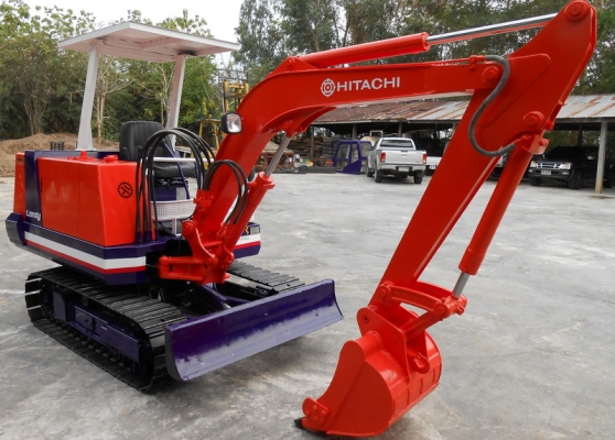 ขายรถขุด  HITACHI EX27  เก่านอกปรับสภาพแล้วพร้อมใช้งาน