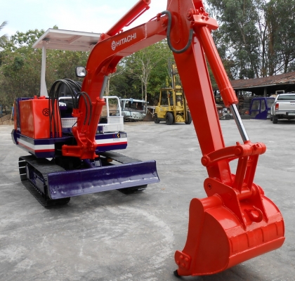 ขายรถขุด  HITACHI EX27  เก่านอกปรับสภาพแล้วพร้อมใช้งาน