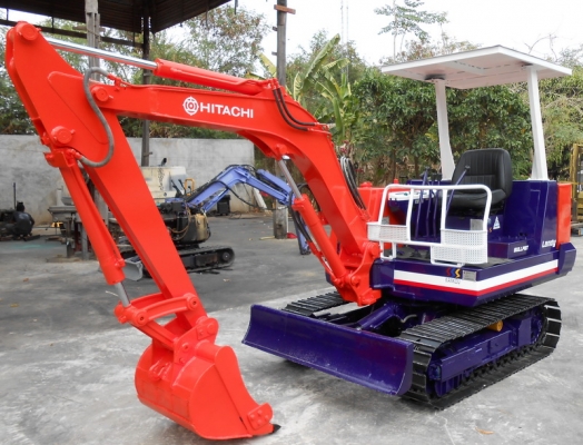 ขายรถขุด  HITACHI EX27  เก่านอกปรับสภาพแล้วพร้อมใช้งาน
