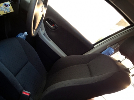 YARIS ปี54 สีขาว วิ่ง 26,xxx Km เอาไปผ่อนต่อคับ