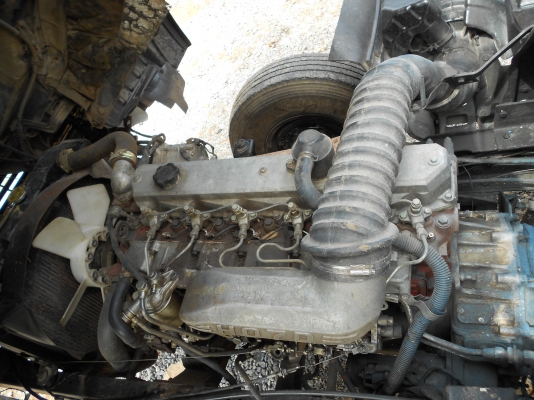 รถ 6 ล้อ HINO ติดเครน