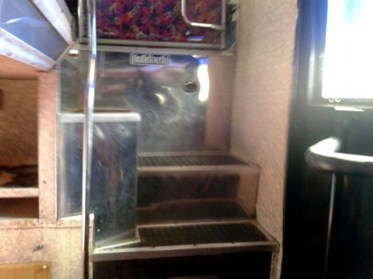 รถทัวร์ ชั้นครึ่ง ยี่ห้อ HINO//ติดต่อเจ้าของโดยตรง 081-799-6346 รถทัวร์ ชั้นครึ่ง ยี่ห้อ HINO//ติดต่อเจ้าของโดยตรง 081-799-6346