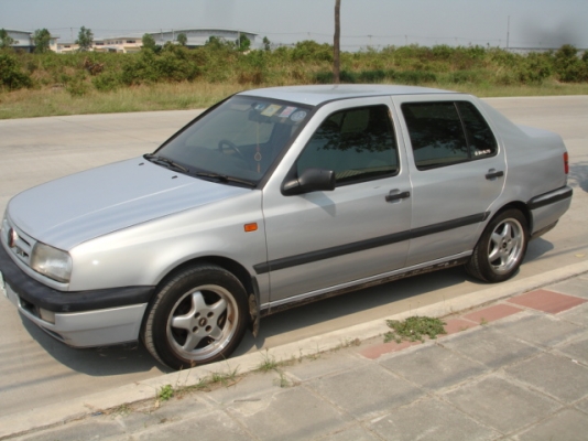ขาย VW VENTO สภาพดี ถูก ๆ