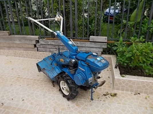 รหัส:12000763รถพรวนดินเดินตามเครื่องKF522เบนชิน(4.5ps)มีชุดพรวนดินกว้าง50cm.www.nihonmono.com